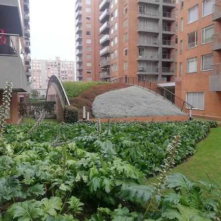 Hermosa Habitacion Privada En Conjunto Residencial Cerca Al Aeropuerto Y Terminal De Bogota, Zonas Comunes Se Comparten Con 1 Persona Apartment Exterior photo